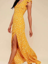 Elegant Vibrant Yellow Dress for Modern Women 1