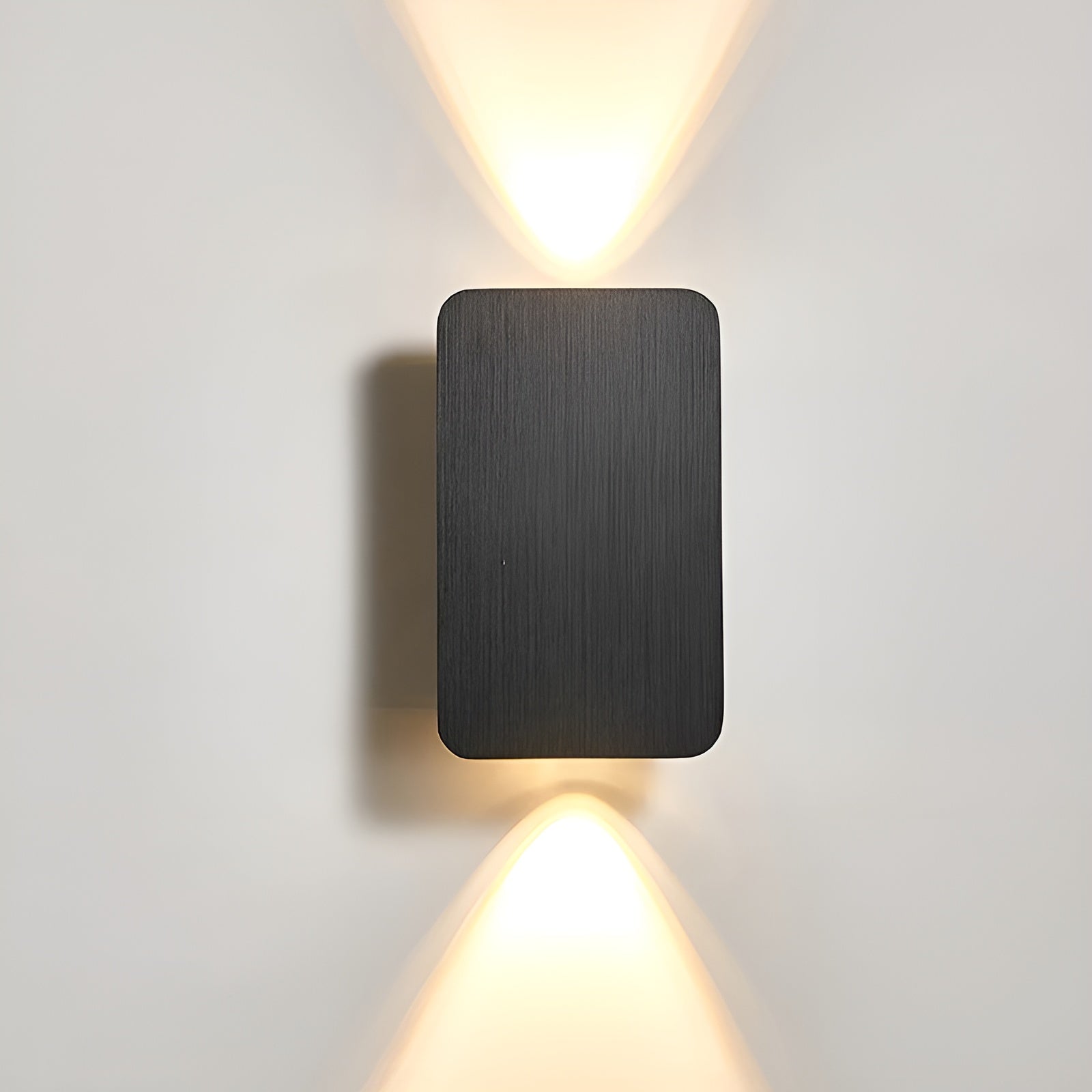 Elegant LED wall light in minimalist design for your home 0