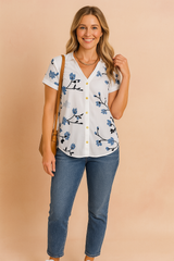 Floria | Romantic blouse with a floral print 1