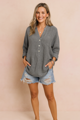 Lona | Loose button-down blouse with a casual style 2