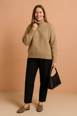 Nina | Oversized turtleneck sweater with long sleeves 2