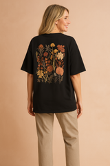 Oliwia | T-shirt with a floral pocket 1