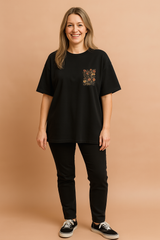 Oliwia | T-shirt with a floral pocket 3