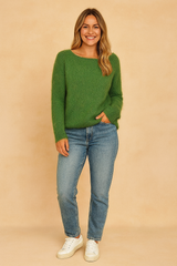 Wiktoria | Classic round neck sweater 0