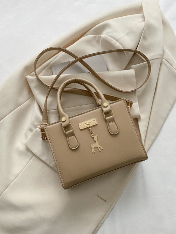 Petit Sac Carré Uni – Élégance Minimaliste et Fonctionnelle