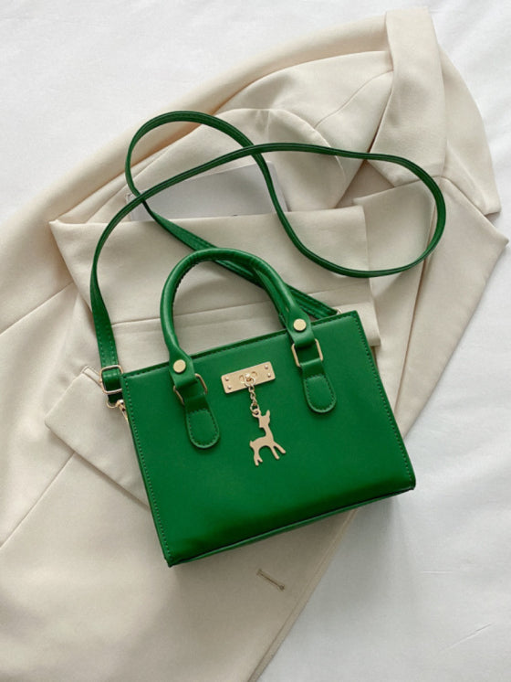Petit Sac Carré Uni – Élégance Minimaliste et Fonctionnelle