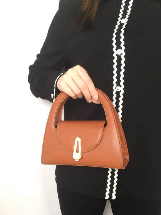 Sac Bandoulière à Fermoir pour Femme – Élégance Intemporelle et Style Raffiné