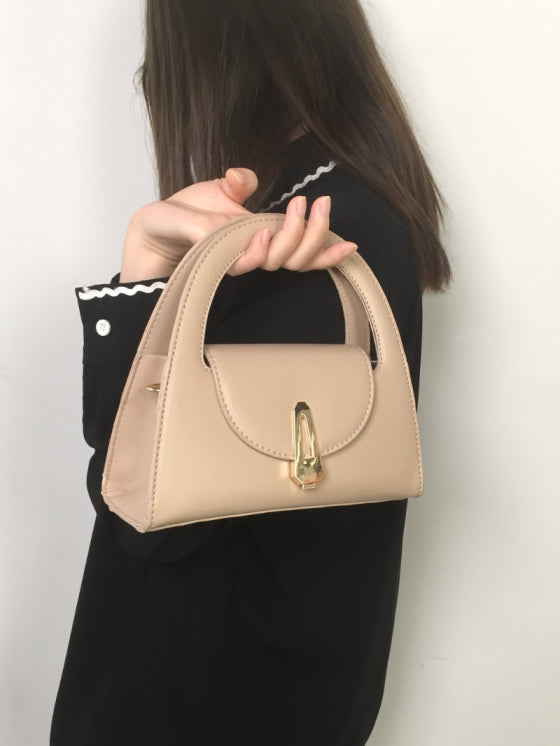 Sac Bandoulière à Fermoir pour Femme – Élégance Intemporelle et Style Raffiné