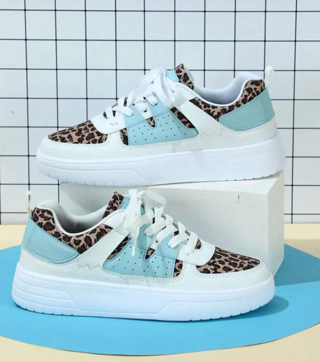 Bella – Sneakers – Unique Design & Comfortable Fit 1