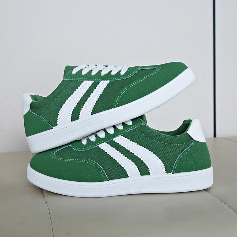 Classic Sneakers for Women – Stylish & Comfortable for Everyday Wear 4