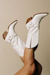 Elegant and stylish cowboy boots for women | Comfortable 3