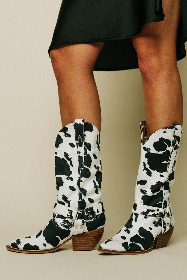 Elegant and stylish cowboy boots for women | Comfortable 4