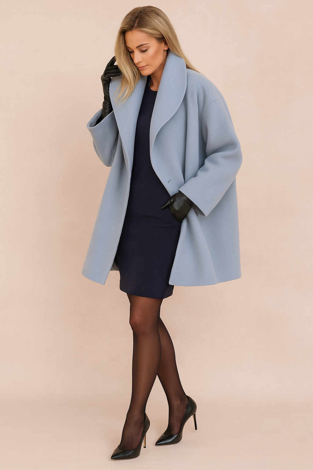 Elegant oversize women's winter coat with a wide collar 6