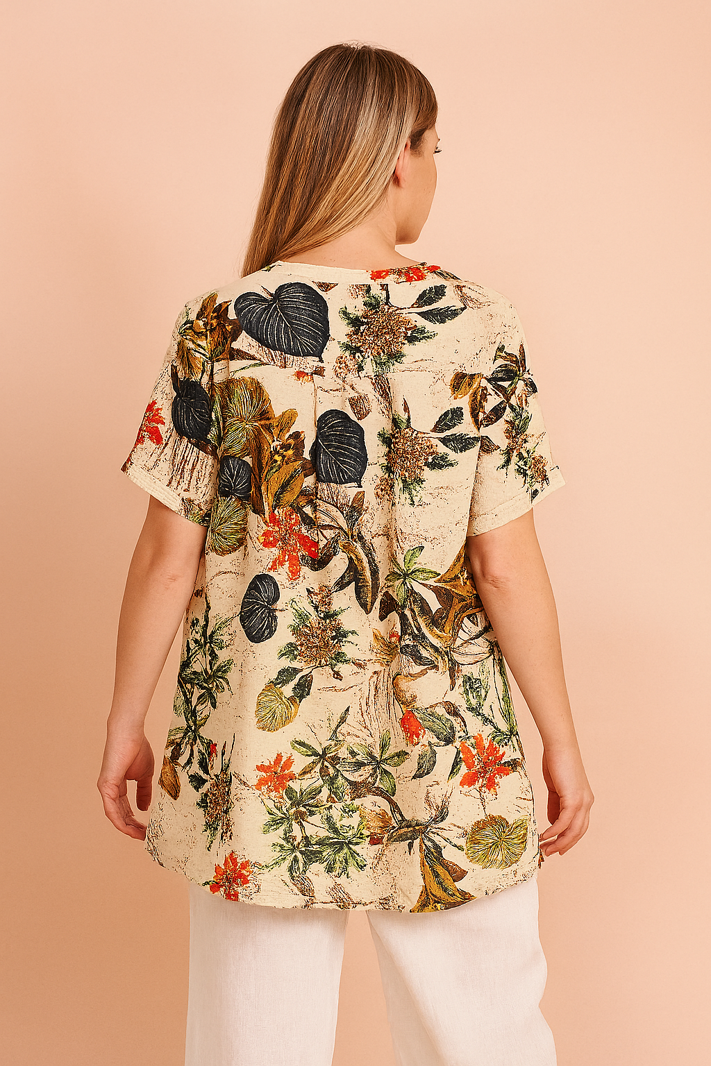 Elisse | Fashionable printed t-shirt for women 1