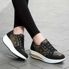Floral Lace-Up Platform Sneakers for Women – Stylish & Comfortable 1