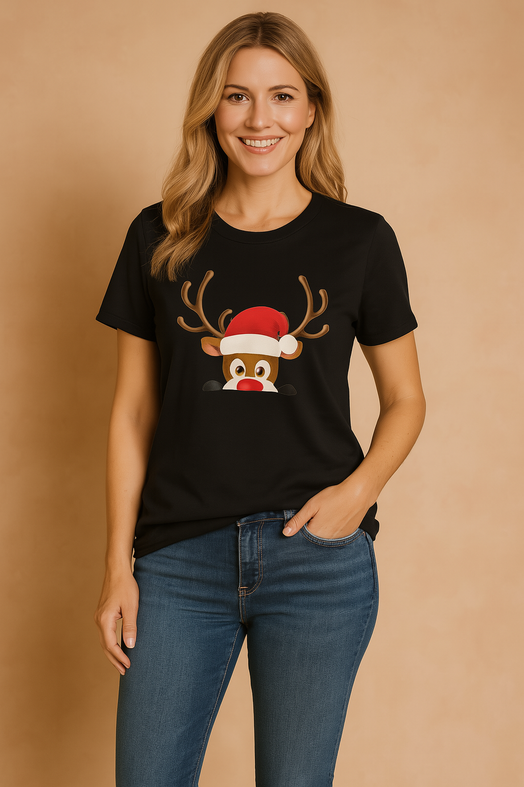 Glenda | T-shirt with a reindeer in a Christmas hat 1