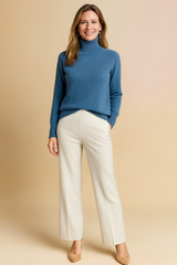Karolina | Smooth turtleneck sweater in a classic cut 2