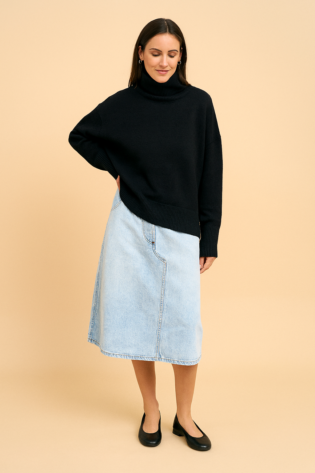 Lena | Short-sleeved sweater with a wide turtleneck 4