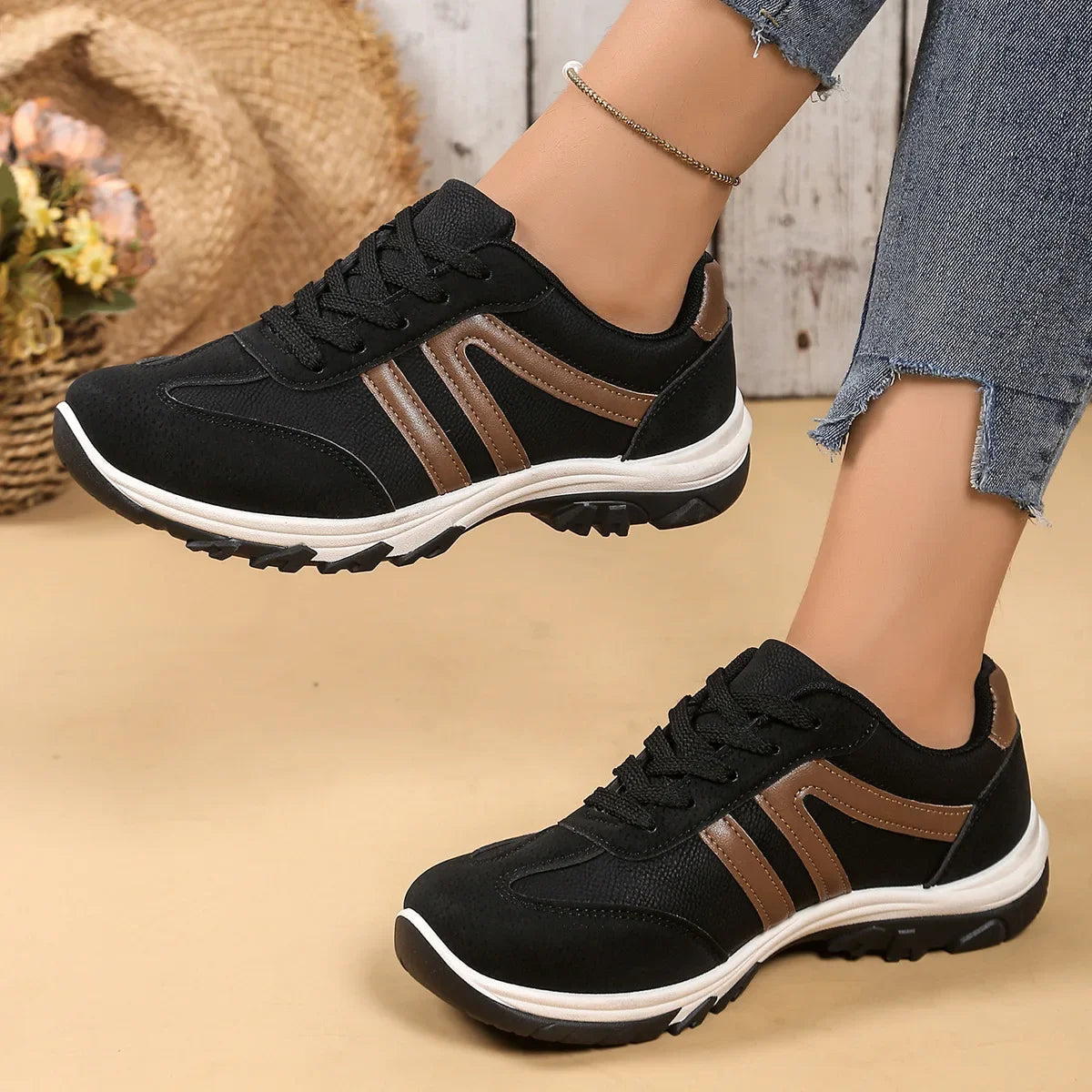 Lightweight Sneakers for Women – Stylish & Comfortable Walking Shoes 5