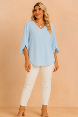 Lumi | V-neck blouse with slit on the sleeve 2