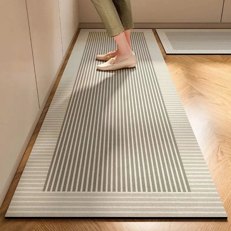 Minimalist Non-Slip Kitchen Floor Mat – Easy Clean 1