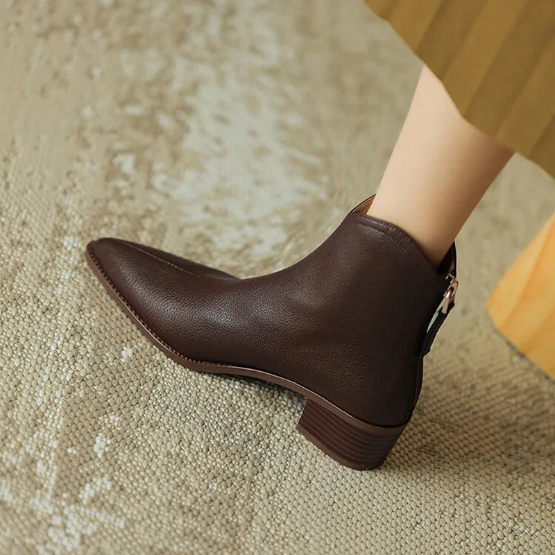Pointed-Toe Ankle Boots for Women – Chic & Versatile Style 2