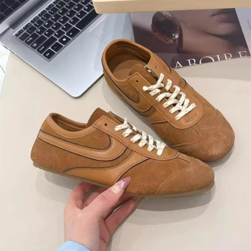 Retro Lace-Up Sneakers for Women – Stylish & Versatile 9