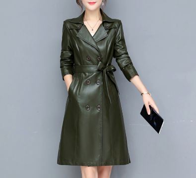Short, elegant, double-breasted women's coat with a belt 3