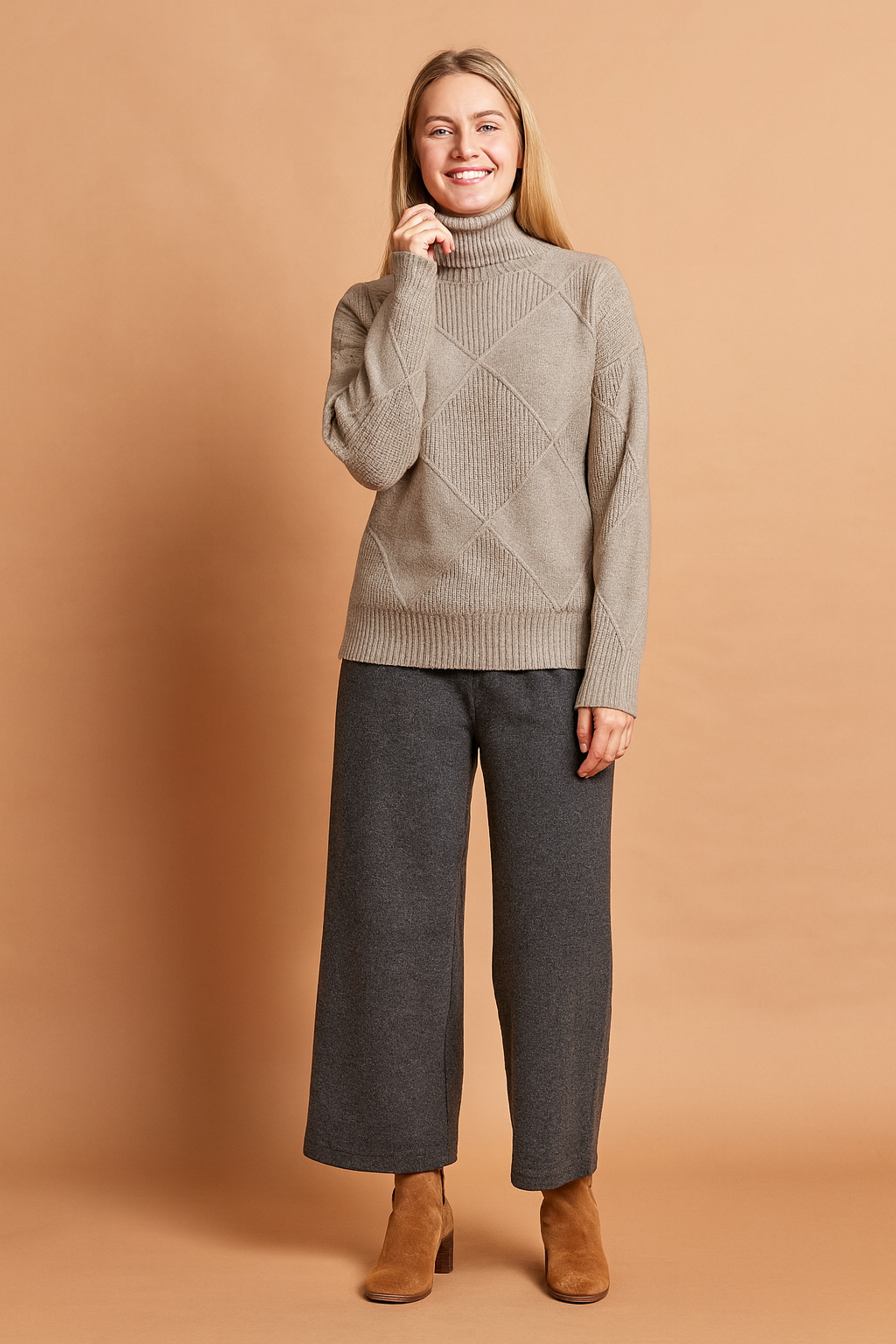 Sofia | Turtleneck Sweater with Geometric Pattern 3