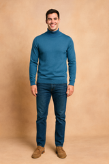 Szymon | A Timeless Design Turtleneck 3