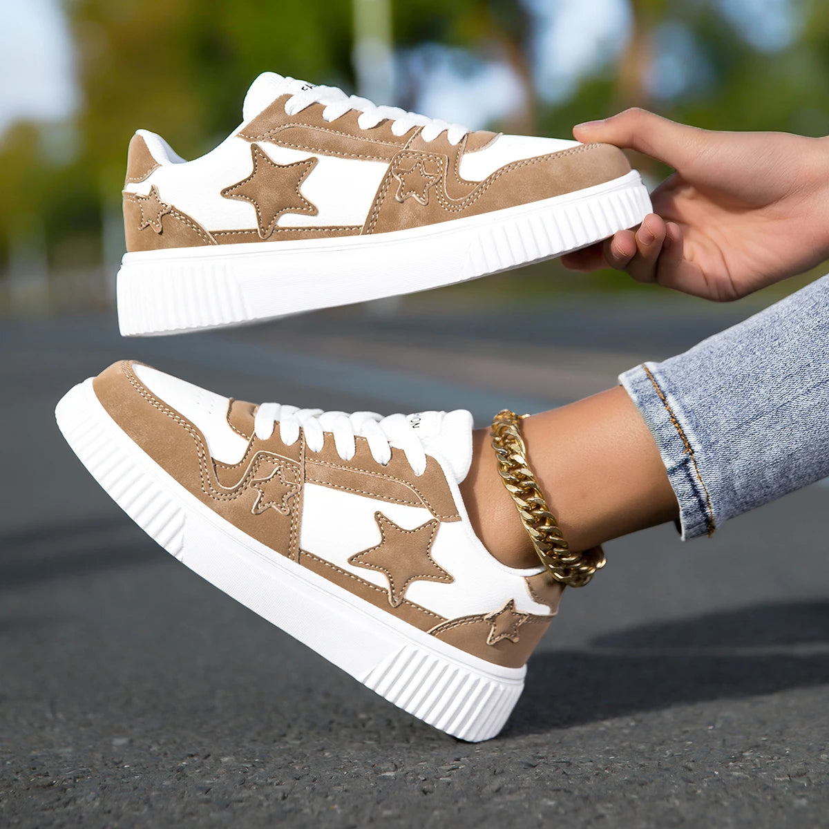 Trendy Casual Sneakers for Women – Lightweight & Comfortable 1