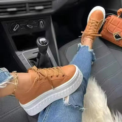 Women's Sneakers - Plateau Design – Stylish & Comfortable 1