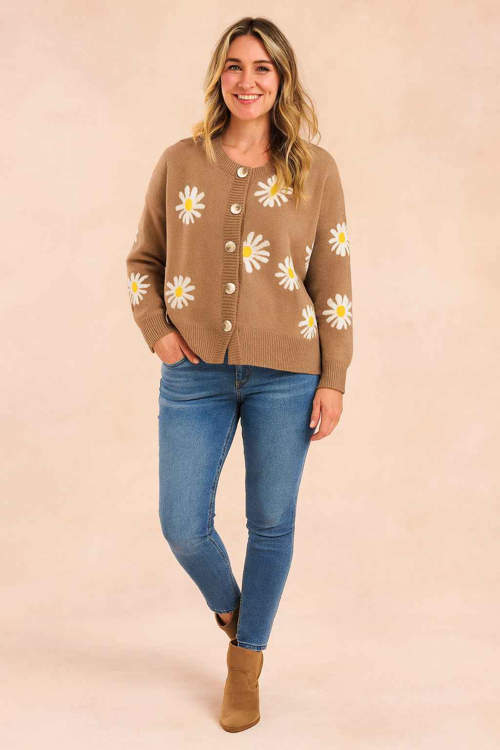 Zofia | Floral pattern cardigan with buttons 0